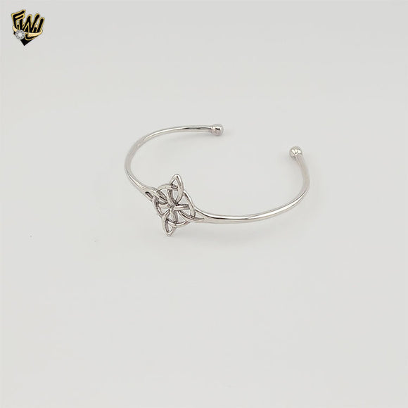 (2-0662) 925 Sterling Silver - Witch Knot Open Bangle - 2.5