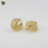 (1-2755-6) Gold Laminate - Chunky Flower Hoops - BGO