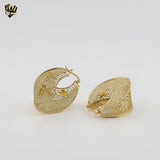 (1-2755-7) Gold Laminate - Chunky Flower Hoops - BGO