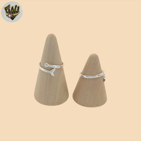 (2-5003) Plata de Ley 925 - Anillo Triángulo
