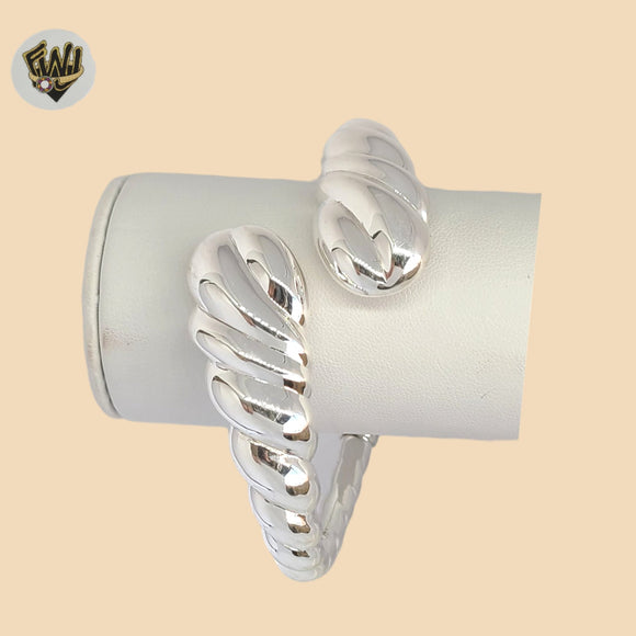 (2-0714) 925 Sterling Silver - 18mm Croissant  Bangle - 2.5