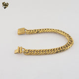 (4-4070) Stainless Steel - 11 mm Curb Link Men Bracelet.