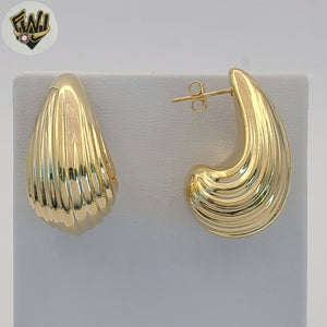 (1-1219-1) Gold Laminate - Carved Teardrop Stud Earrings - BGF