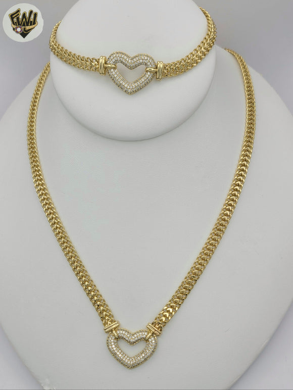 (1-6297-1) Laminado de oro - Collar en capas con dijes de corazón - BGF