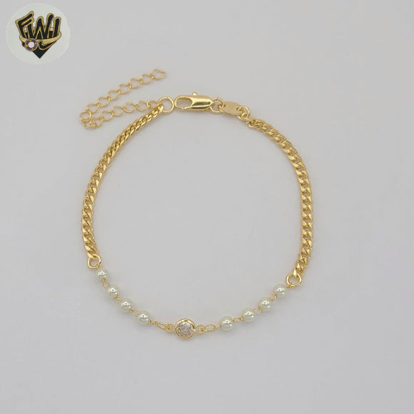 (1-0770) Gold Laminate - 2.5mm Curb Link  Pearls Bracelet - 7