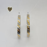 (4-5029) Stainless Steel - 6mm Two Tones Bangle. - Fantasy World Jewelry