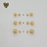 (1-1072) Laminado de Oro - Aretes de Media Bola - BGF