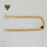 (1-0451) Laminado de oro - Brazalete de corazones con eslabones curvos de 4 mm - BGF