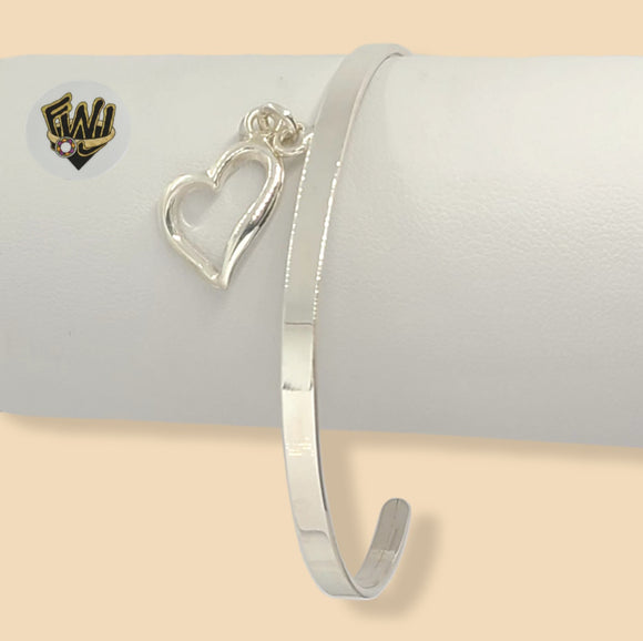 (2-0704) 925 Sterling Silver - 4mm Heart Bangle - 2.1/4