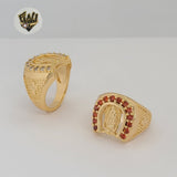 (1-3160-1) Anillo de oro laminado con la Virgen de Guadalupe para hombre - BGO